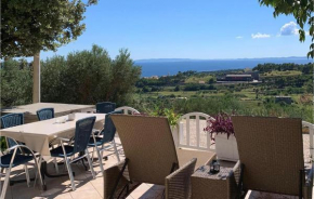 Stunning Home In Mundanije With Wifi